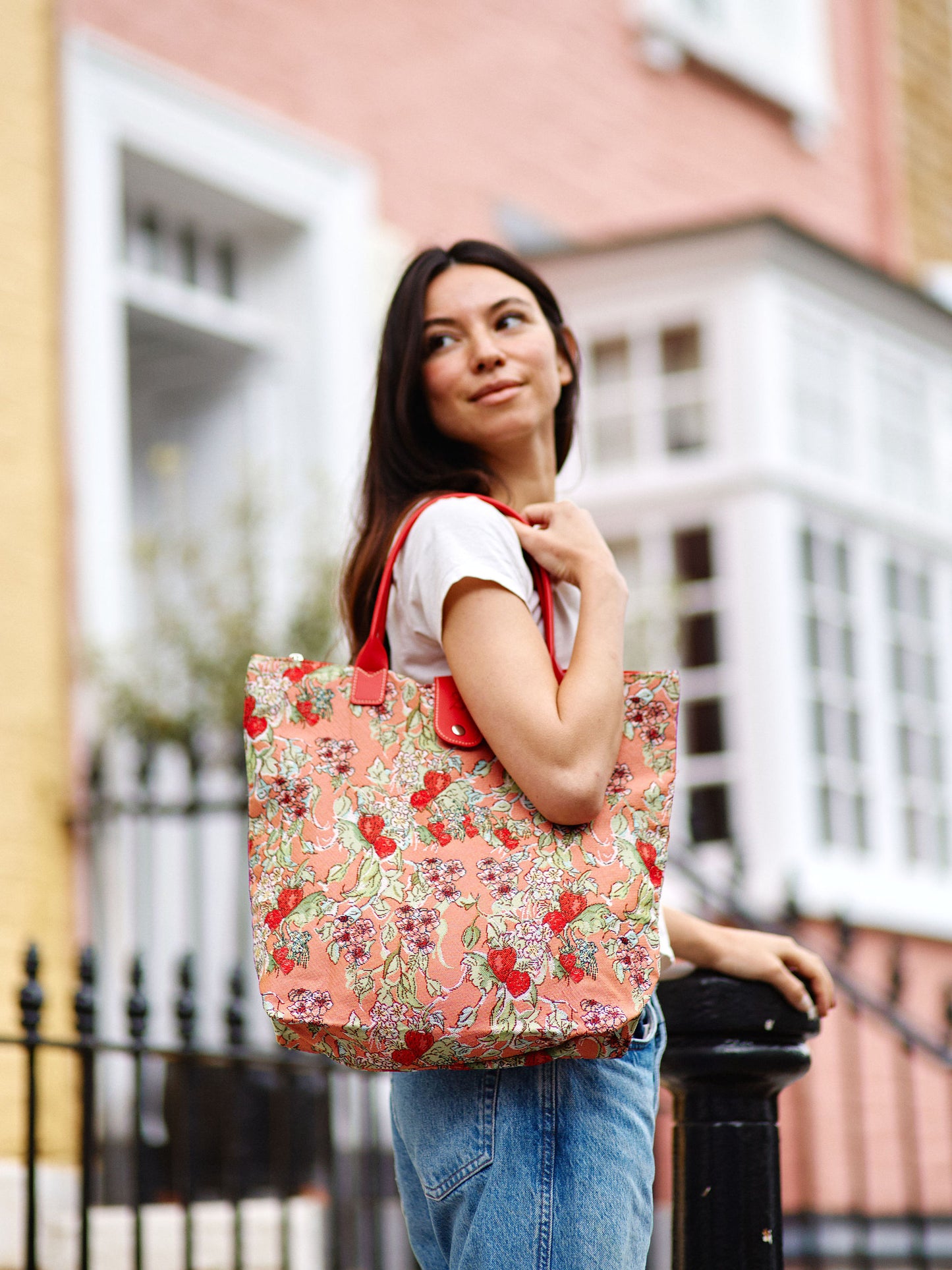 Wild Strawberry Folding Bag