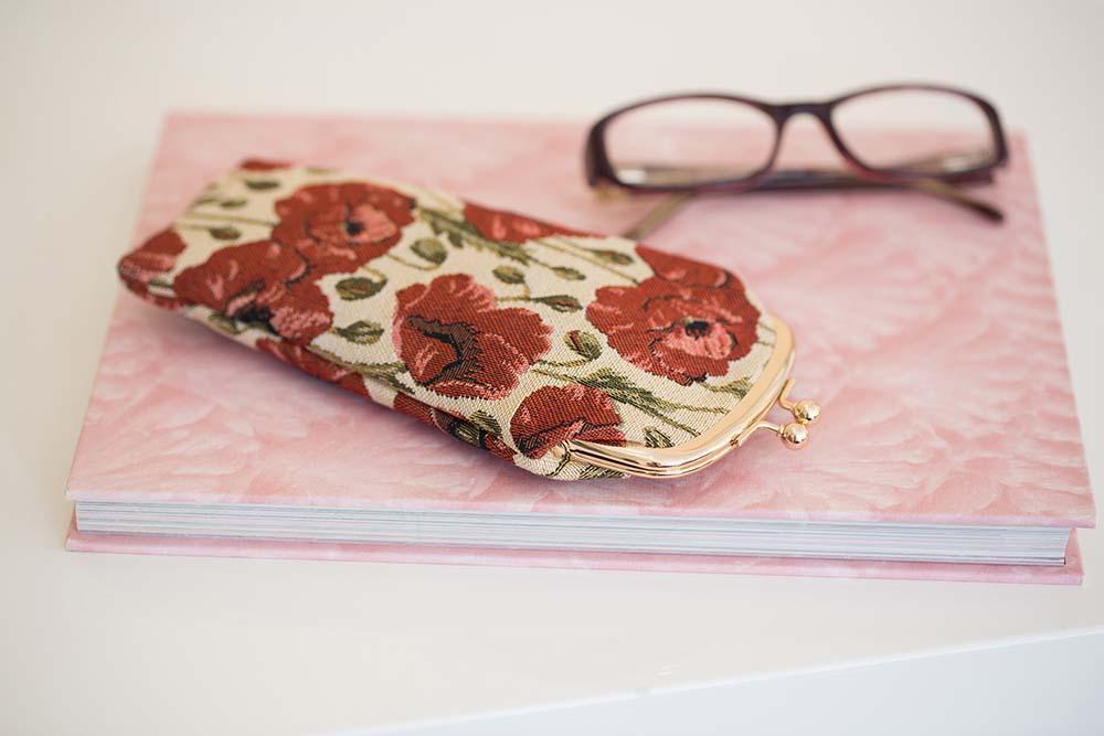 GPCH-POP | POPPY GLASSES SUNGLASSES POUCH CASE - www.signareusa.com